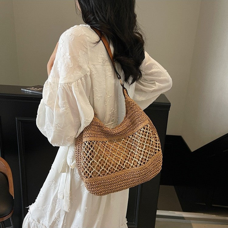 Casual Shoulder Bag Made of Natural Material Bowlift