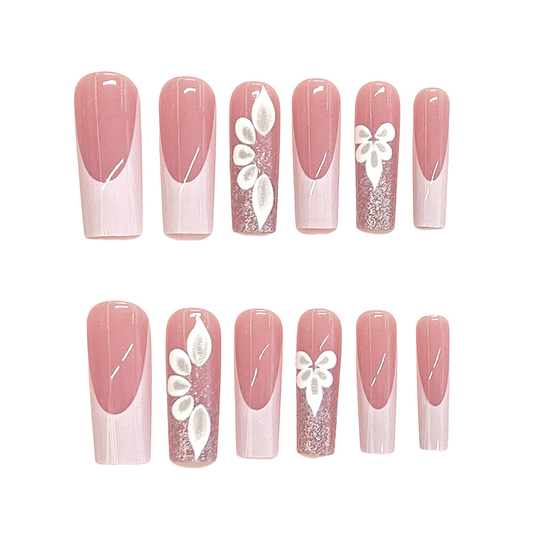 Elegant Floral Design Press-On Nails Bowlift