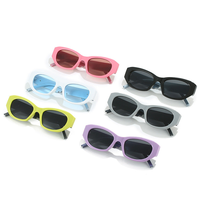 Stylish Retro-Inspired Frame Sunglasses Bowlift