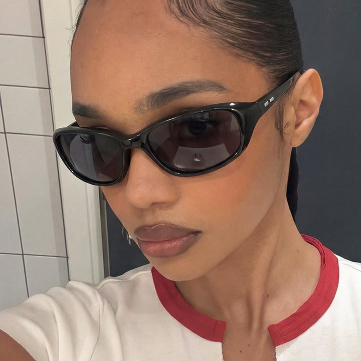 Women's sporty sunglasses with wide, ergonomic frame Bowlift