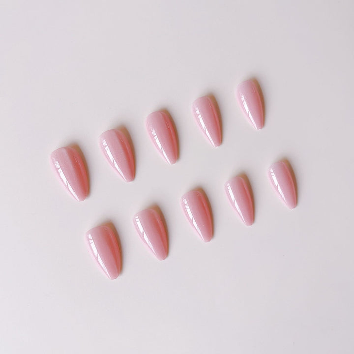 Acrylic nail set with glamorous high-gloss finish and delicate glitter accents Bowlift
