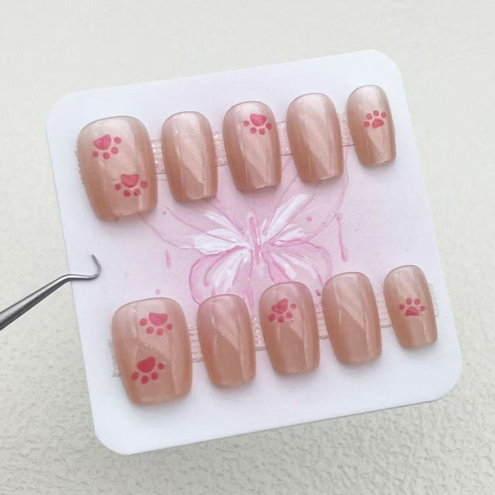 Creative Artificial Nails with Playful Paw Designs Bowlift