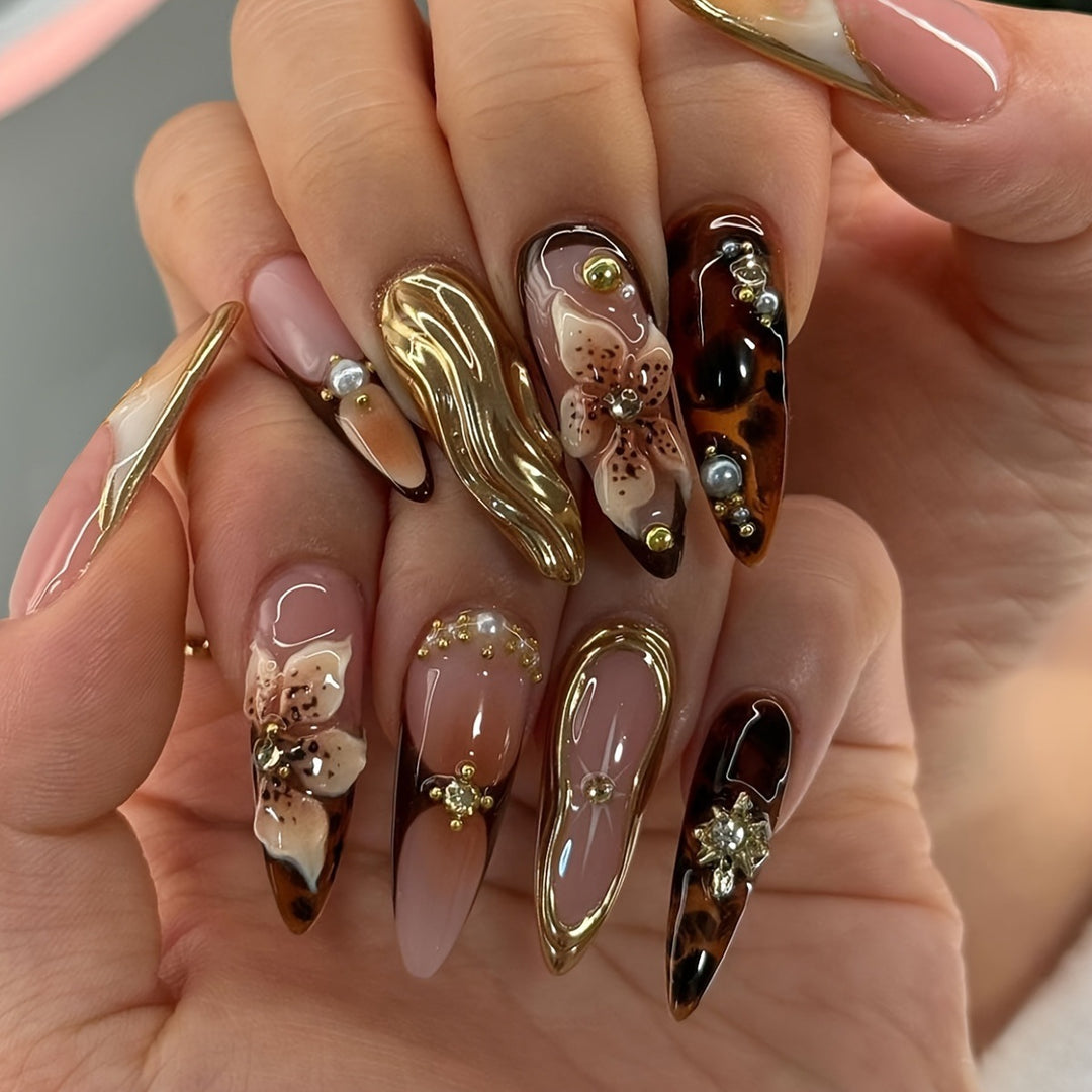 Elegant Gel Nail Art Extensions Bowlift