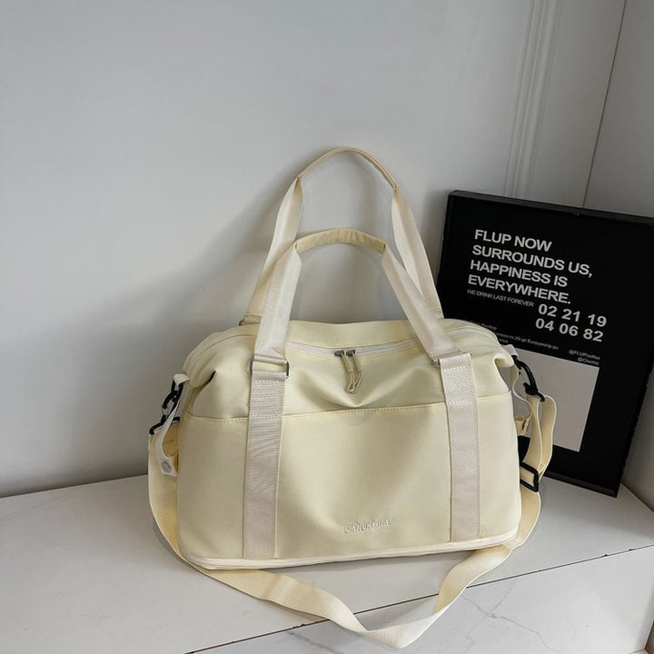 Sporty Travel Bag Bowlift