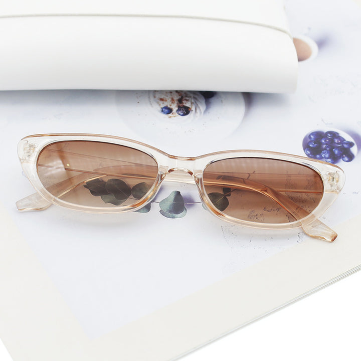 Women's Cat-Eye Sunglasses with Exclusive Design Bowlift