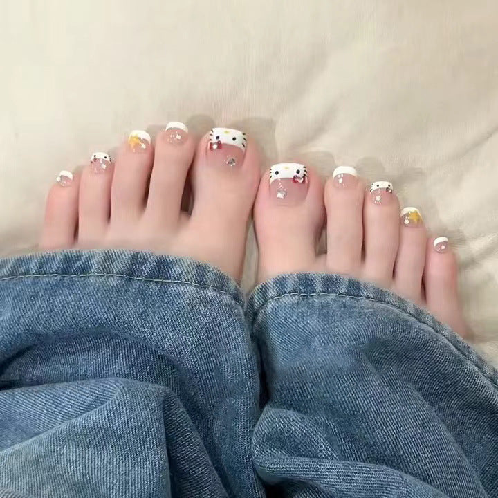 Heart-Embellished Press-On Toe Nails Bowlift