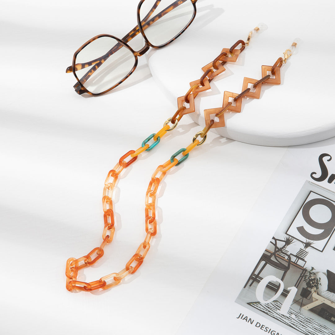 Fashionable Glasses Chain Bowlift
