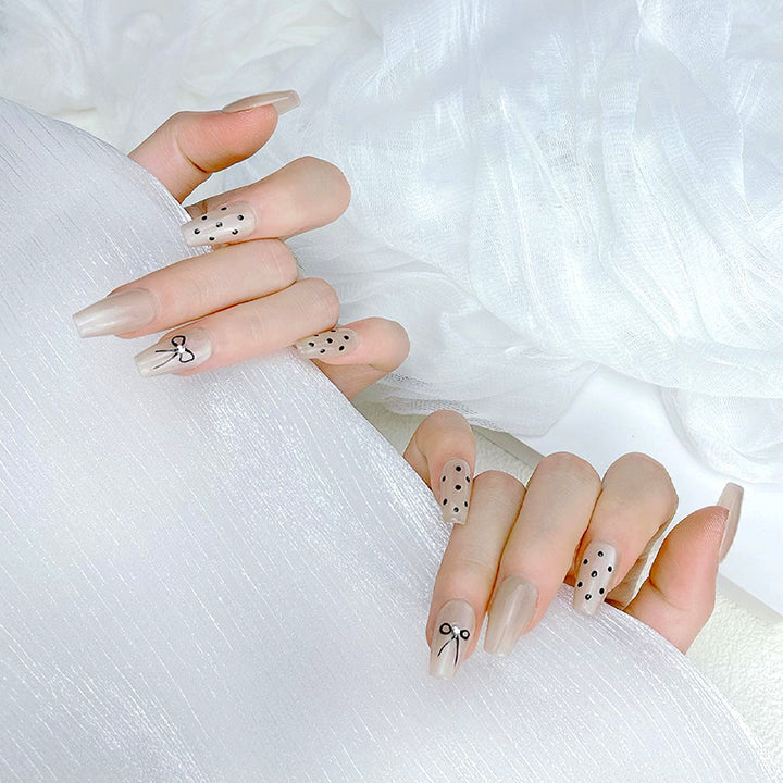 French Tip Press-On Nail Set Bowlift