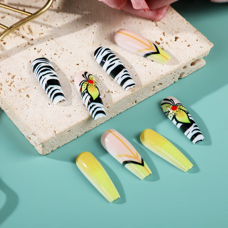 Creative press-on nails with flower and animal designs Bowlift