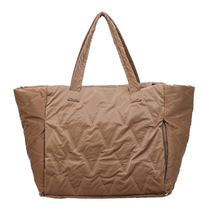 Practical Travel Bag With Structured Outer Material Bowlift