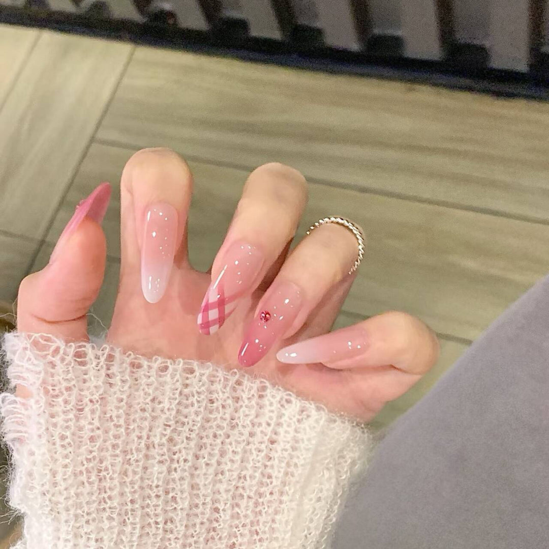 Gradient Ombre Press-On Nail Extensions Bowlift