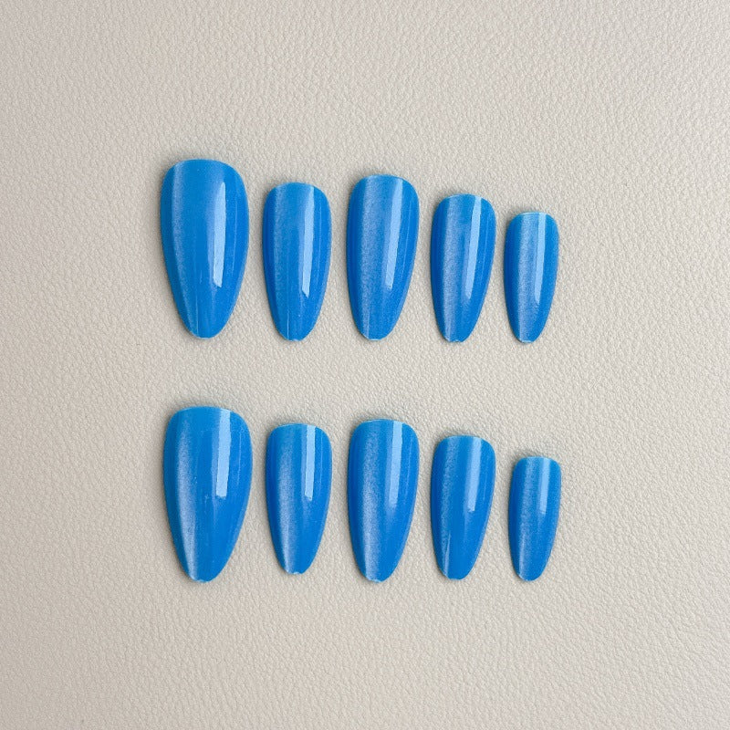 Elegant artificial nails with pointed design Bowlift