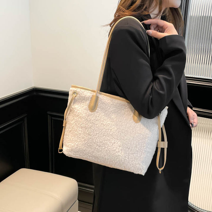 Oversized Faux Fur Tote Bag Bowlift