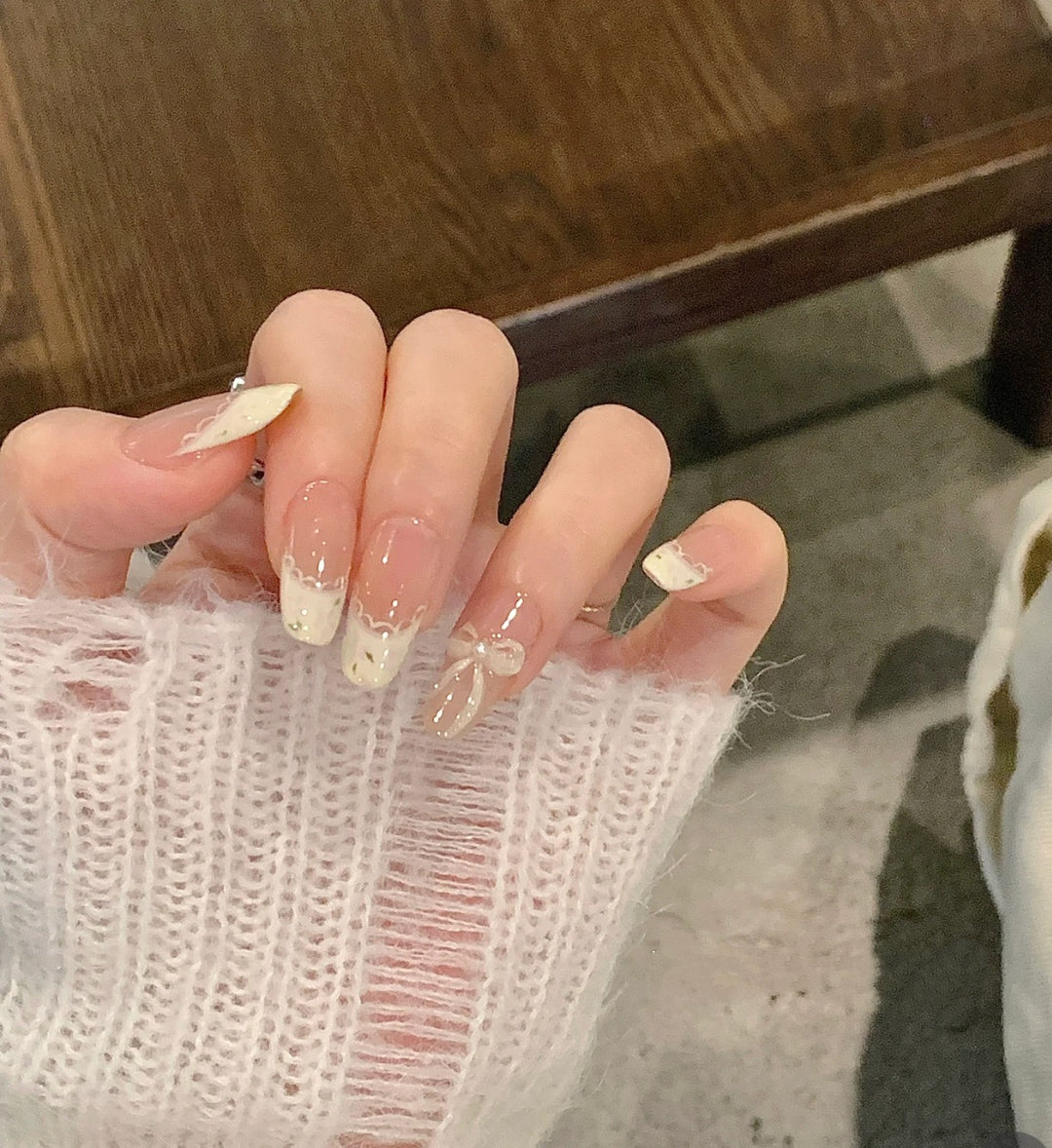 Creative Cat-Themed Press-On Nail Art Bowlift