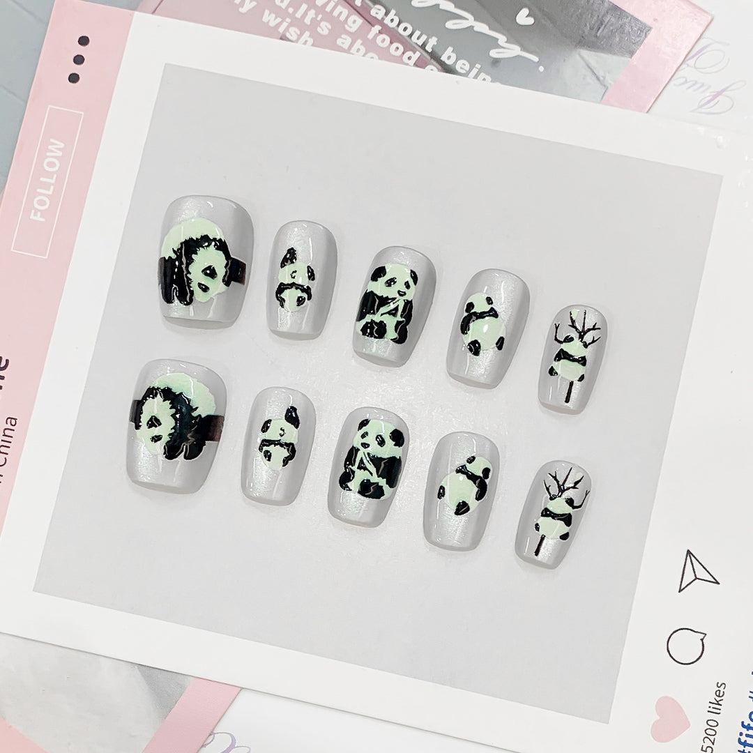 Artificial Nail Tips with Panda Design Bowlift
