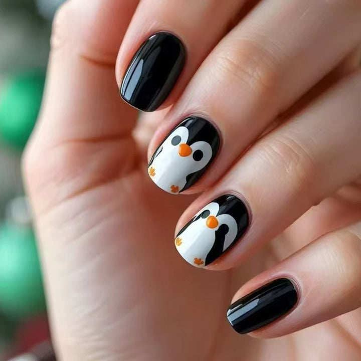 Artificial Nails in Winter Penguin Design Bowlift