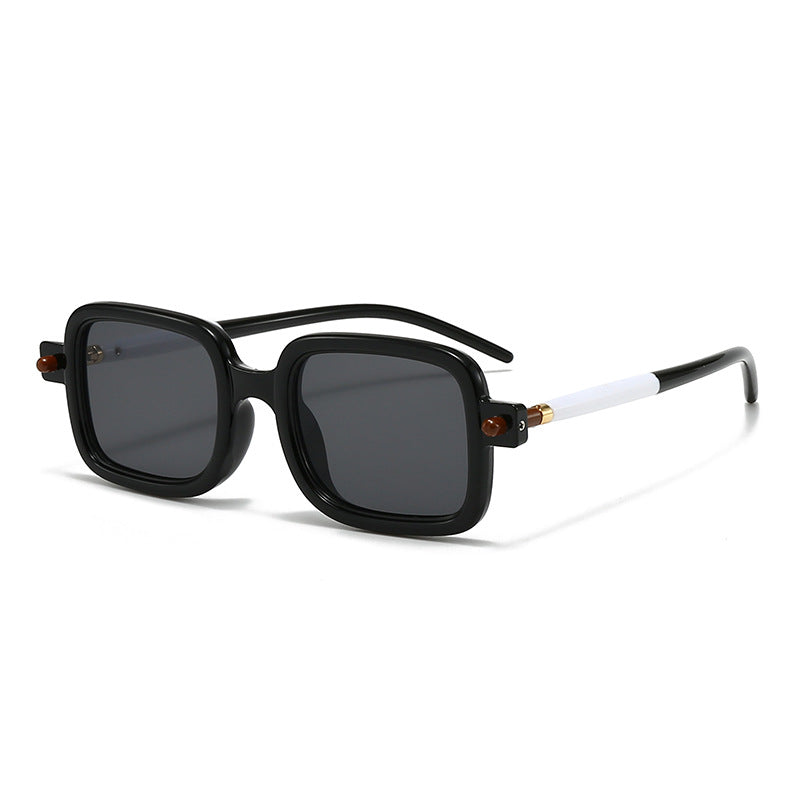 Women's stylish square glasses with fashionable details Bowlift