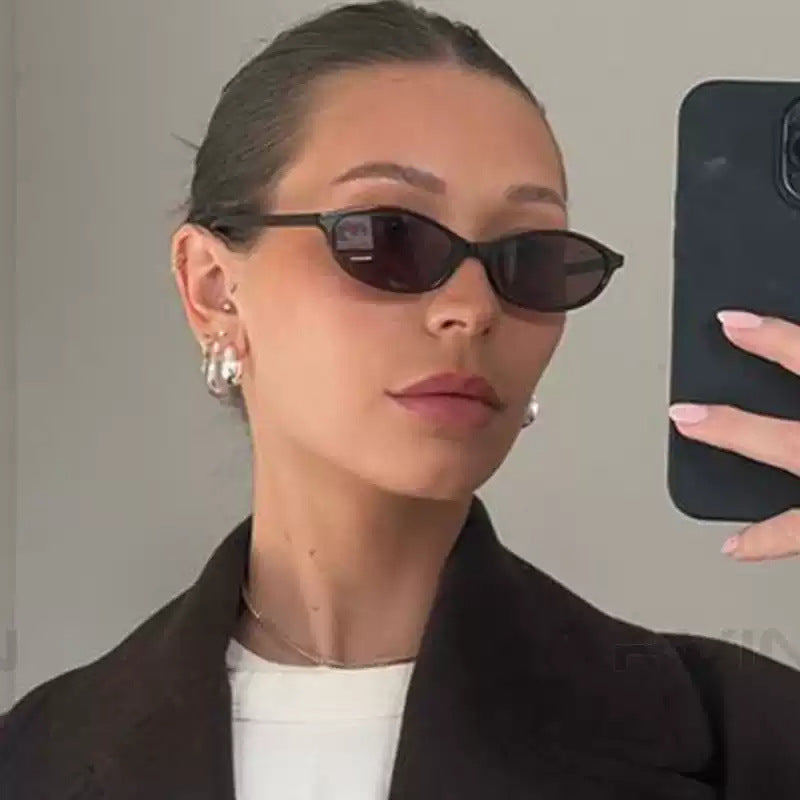 Slim Oval Tinted Lens Retro Sunglasses with UV Protection Bowlift