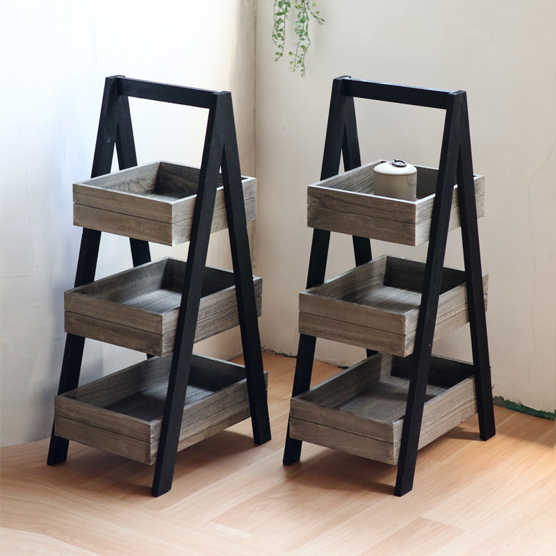 Three-door wooden shelf with modern design Bowlift