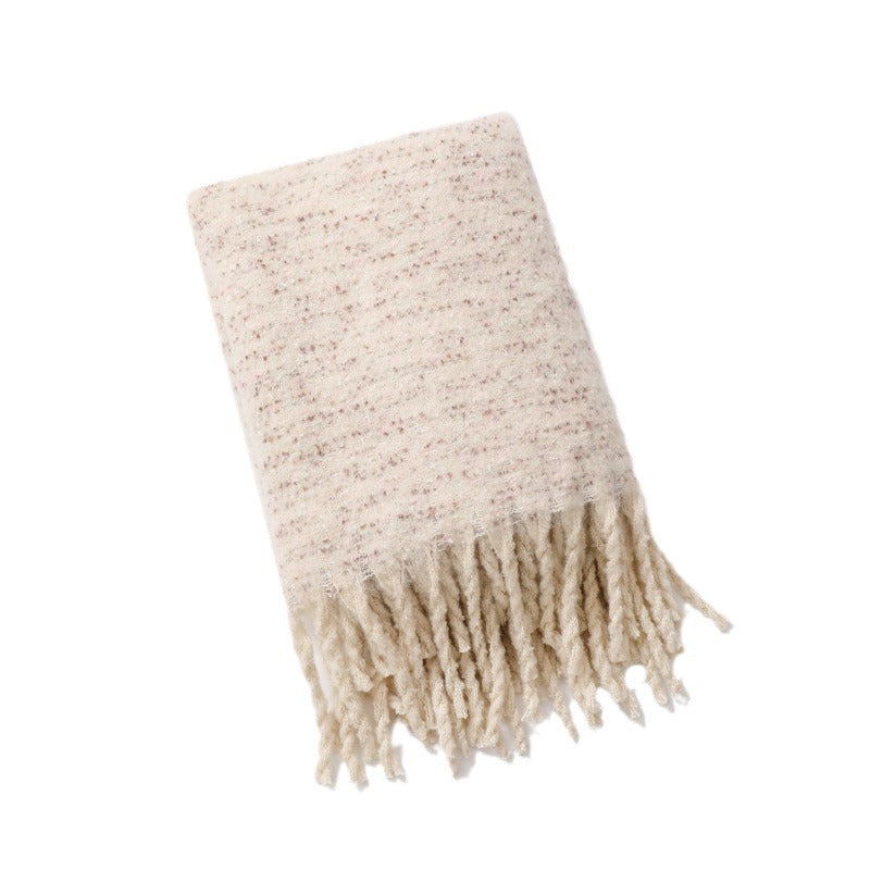 Ladies elegant and cozy blanket with fringes Bowlift