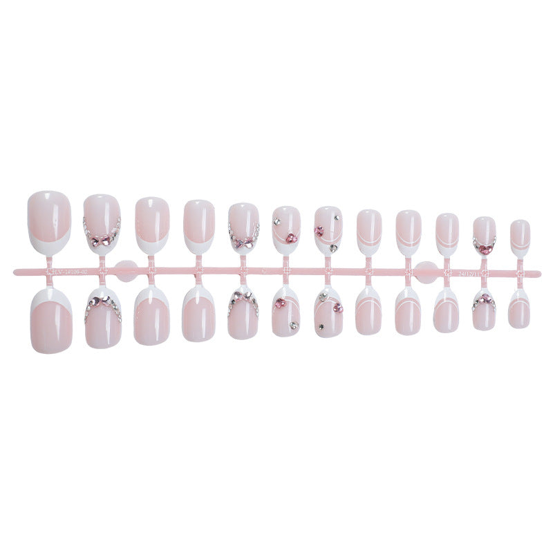 Glamorous Rhinestone-Embellished Press-On Nail Set Bowlift