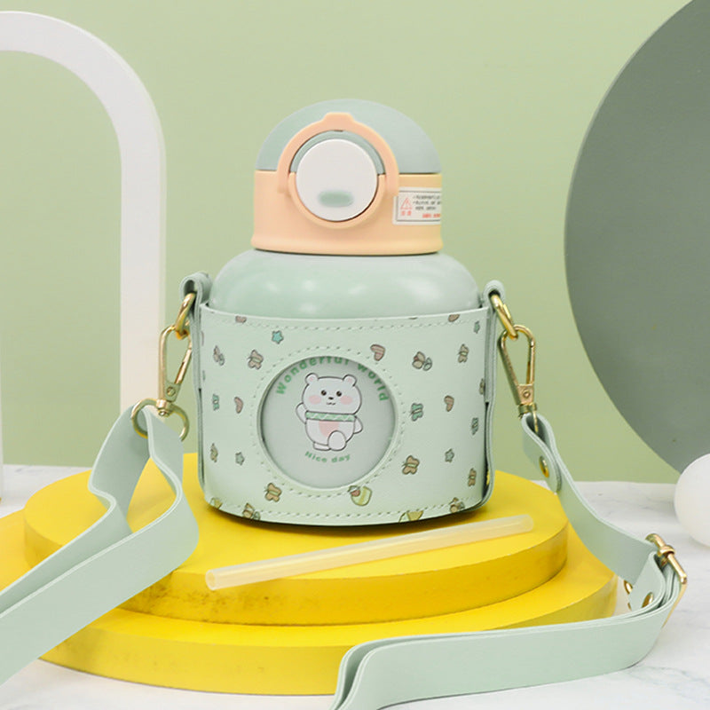 Insulated water bottle with wireless carrying system and cute design Bowlift