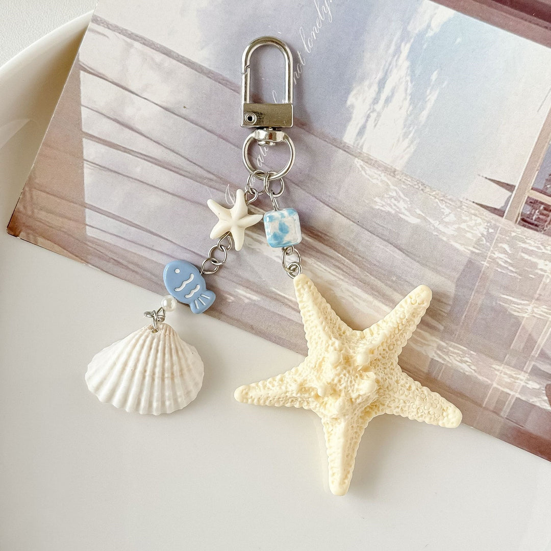 Keychain with Maritime Shell Motifs Bowlift