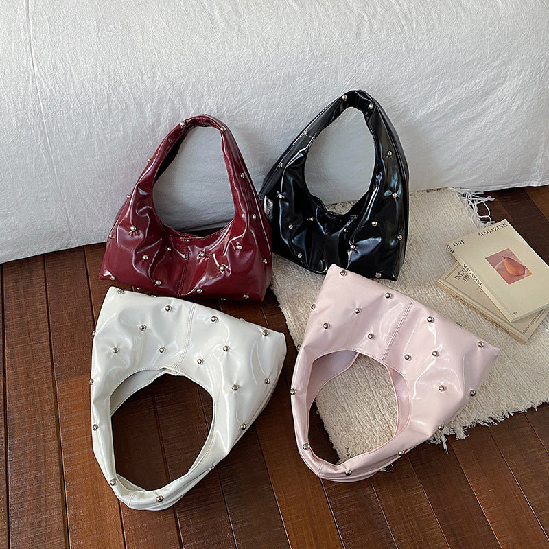 WoTrendy Statement Hobo Bag Bowlift