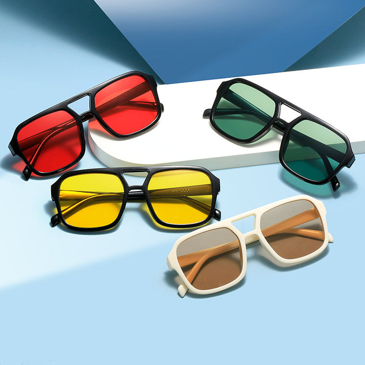 Women's fashionable sunglasses in stylish square design Bowlift