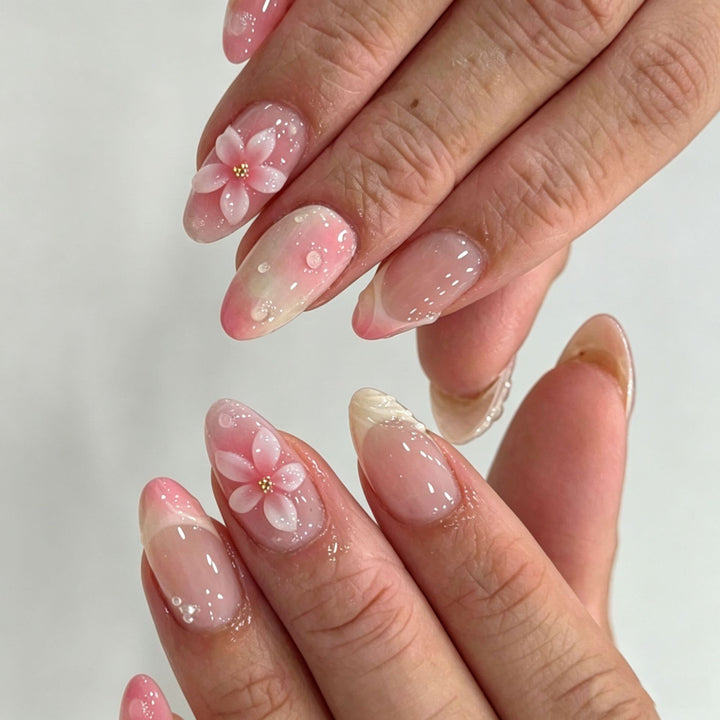 Elegant Press-On Nail Tips with Decorative Bow Bowlift