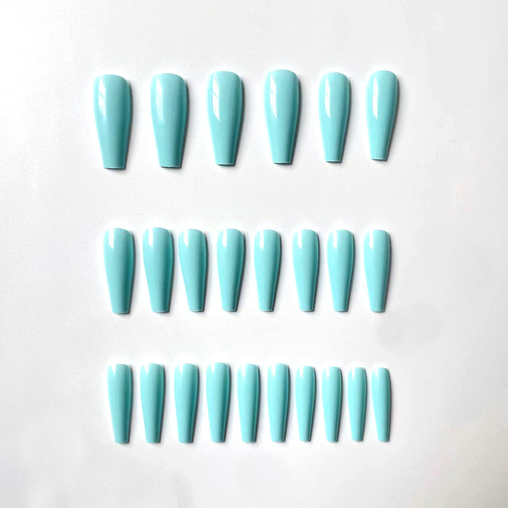 Acrylic Nail Set in Elegant Stiletto Design Bowlift