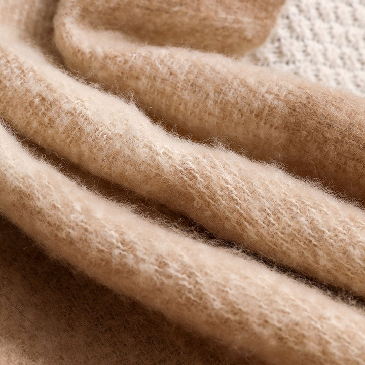 Cozy Checkered Throw Blanket