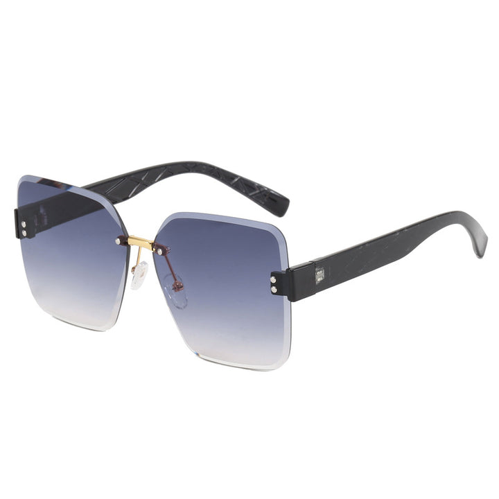 Women oversized square sunglasses with fashionable decor Bowlift