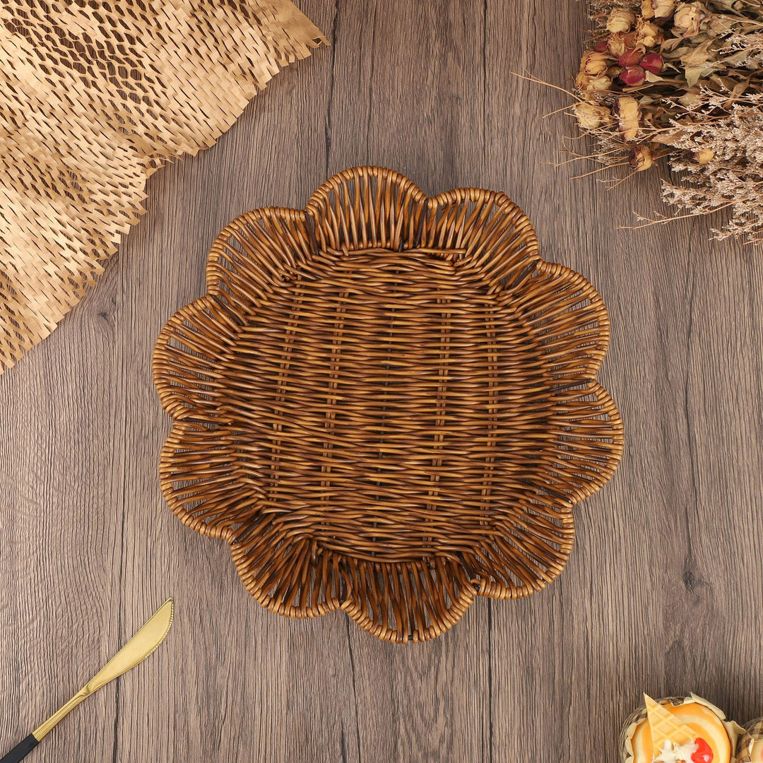 Decorative Heart-Shaped Bowl Bowlift