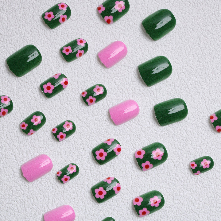 Playful Floral Press-On Nails Bowlift