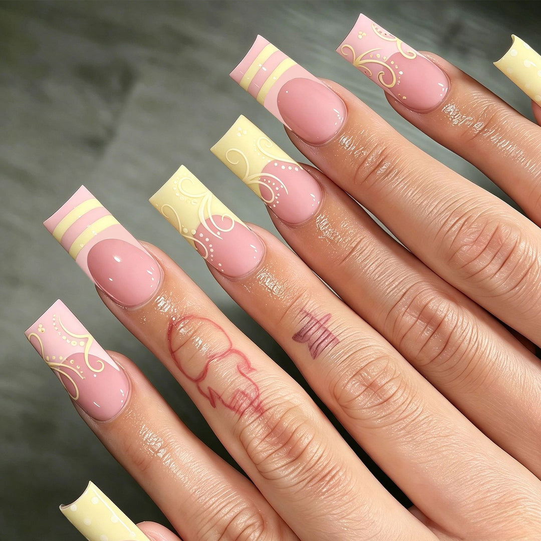 Decorative Long Press-On Nail Art Tips Bowlift