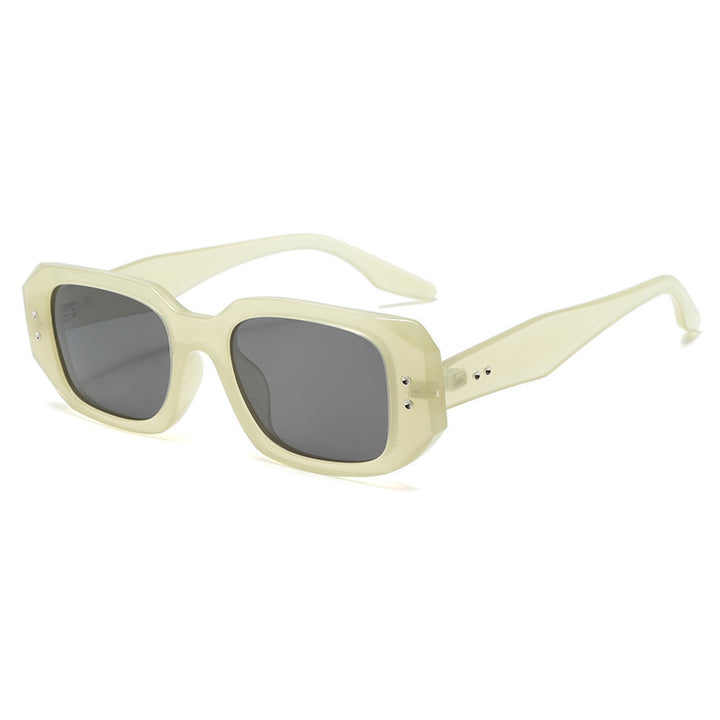 Ladies fashionable oversized sunglasses with stylish frame and UV protection Bowlift
