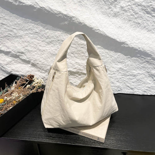 Practical and Trendy Fabric Bag Bowlift