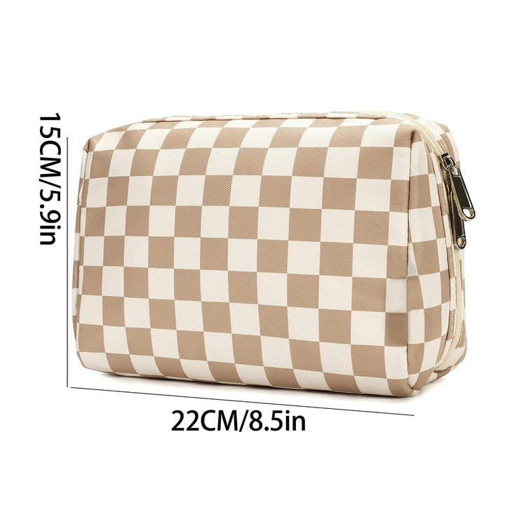 Stylish cosmetic bag with checked pattern Bowlift