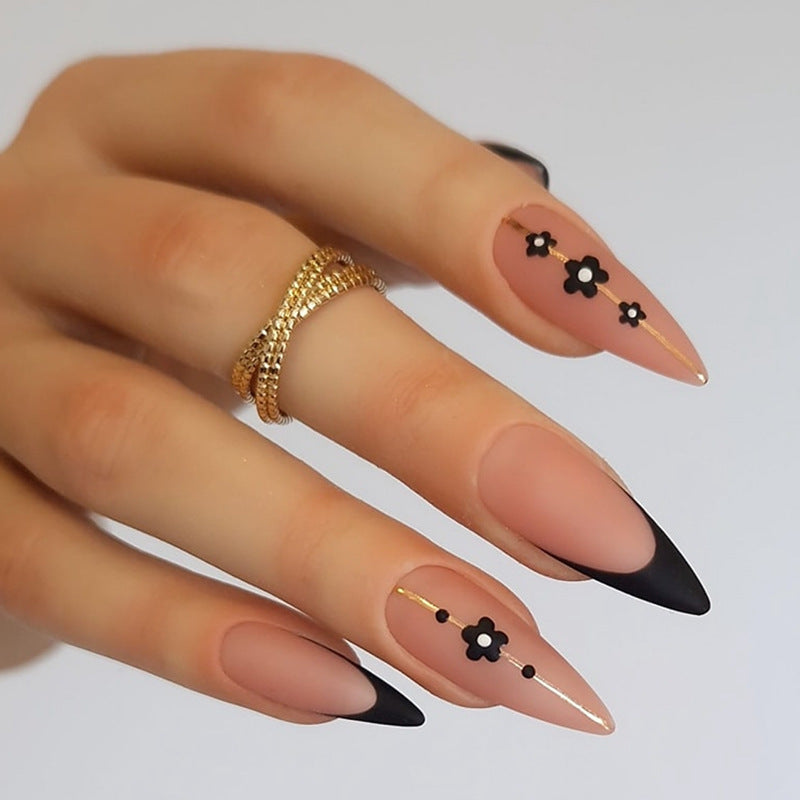 Artful nail designs with elegant accents Bowlift