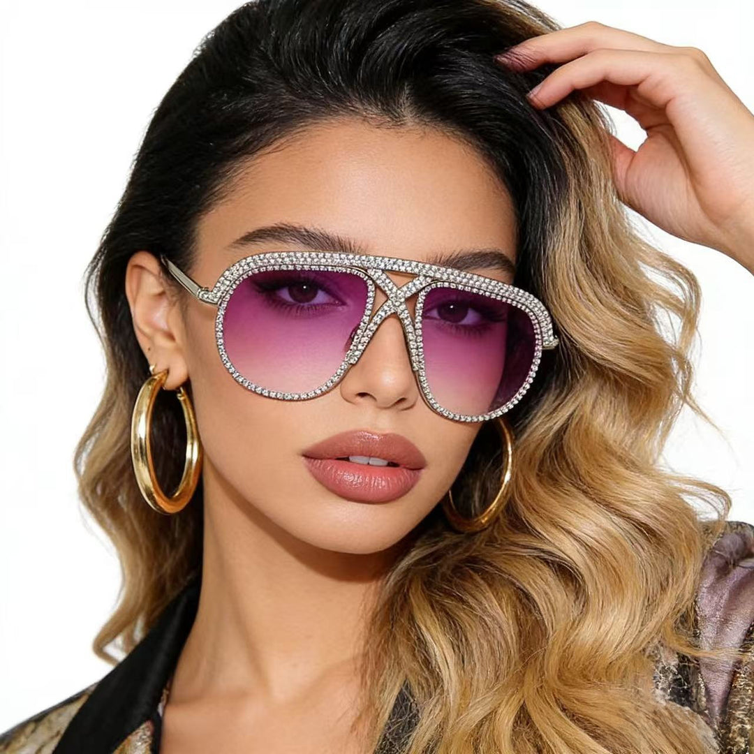 Ladies Glamorous Sunglasses with Rhinestone-Embellished Frame Bowlift