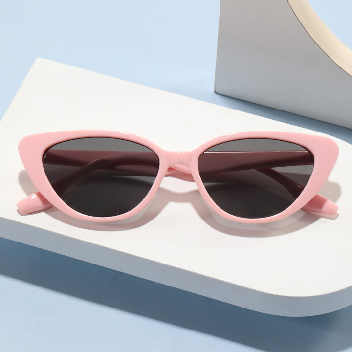 Ladies fashionable Cat-Eye sunglasses with UV protection and elegant frame Bowlift
