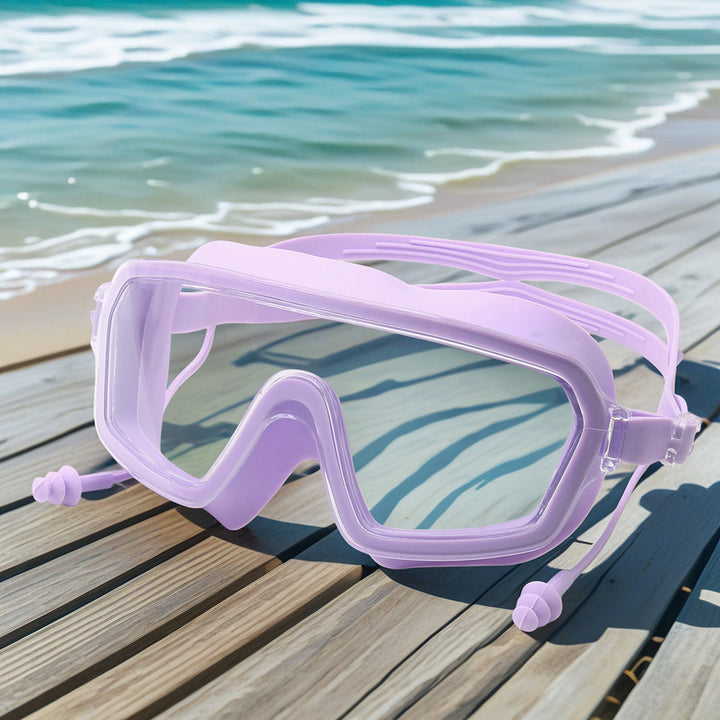Diving mask with flexible silicone edge Bowlift