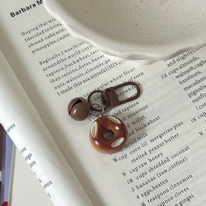 Pendant with donut design Bowlift
