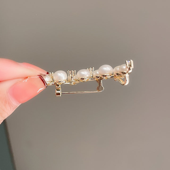 Elegant pearl earrings Bowlift