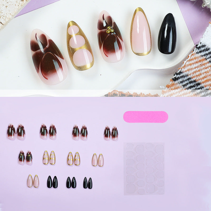 Art nail set with creative geometric accents Bowlift