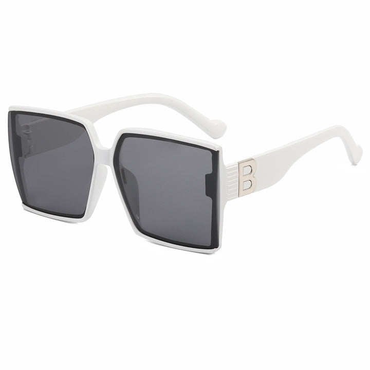 Women's oversized sunglasses with luxurious detail Bowlift