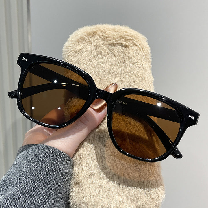 Women's stylish Cat-Eye sunglasses with UV protection and comfortable frame Bowlift