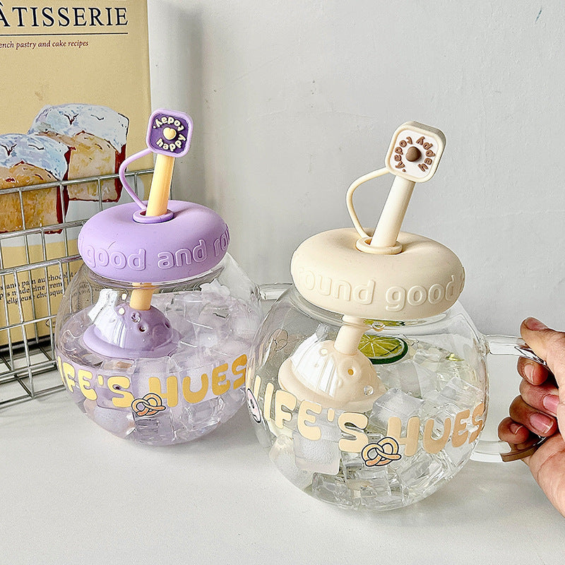 Ladies drinking container with innovative fruit insert Bowlift