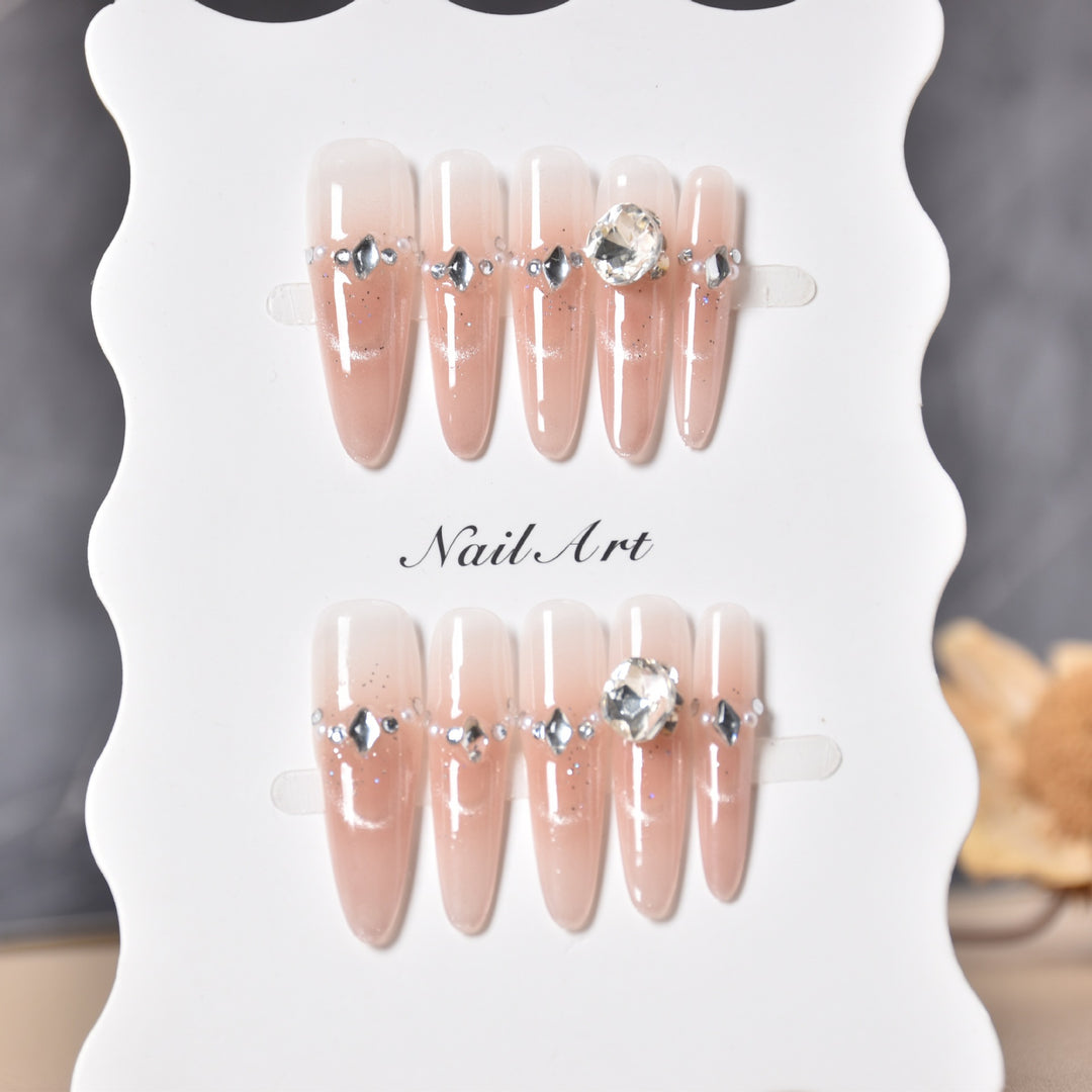 Elegant Decorative Press-On Nails Bowlift
